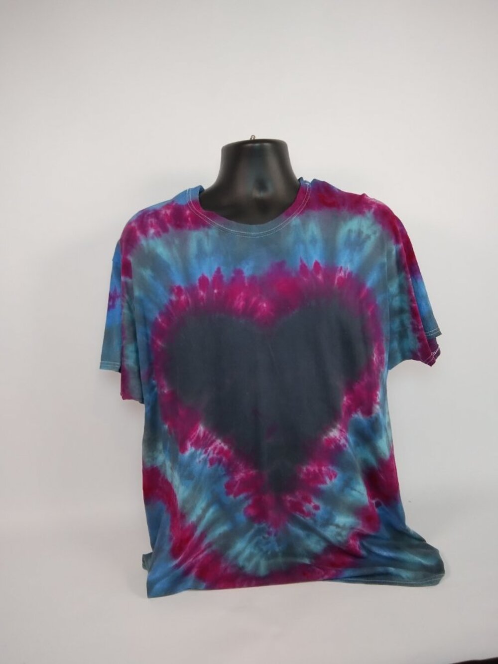 Mens XL Hanes "Heart" Liquid Dyed T-Shirt - Picture 2 of 2